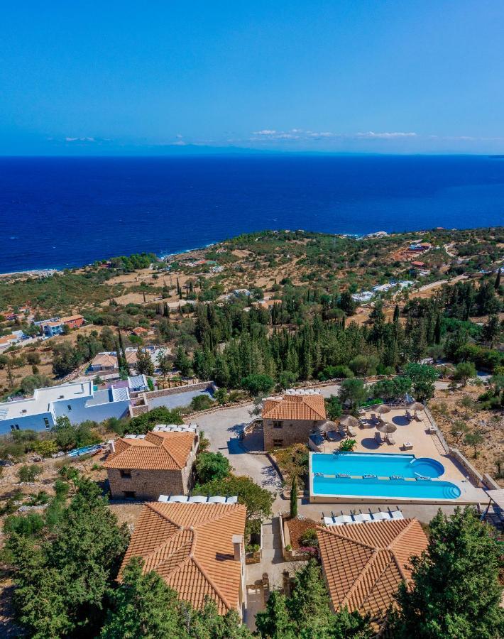 Strofilia Authentic Villas Skinaria ภายนอก รูปภาพ