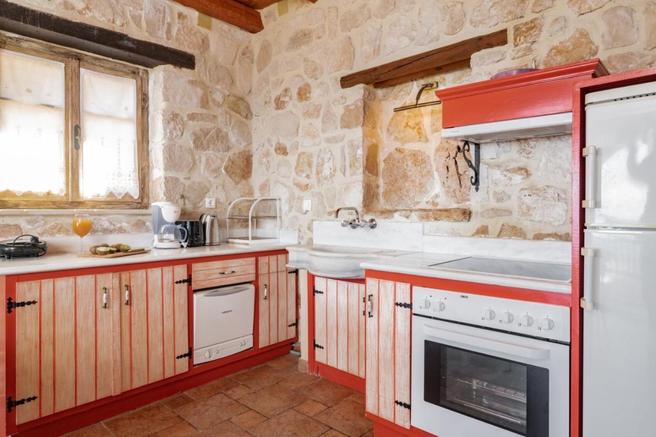 Strofilia Authentic Villas Skinaria ภายนอก รูปภาพ