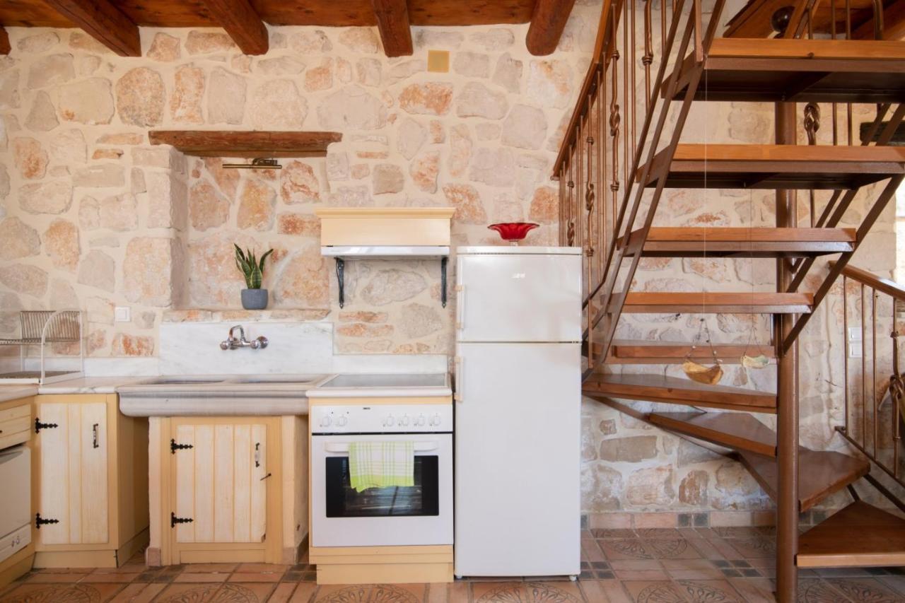 Strofilia Authentic Villas Skinaria ภายนอก รูปภาพ